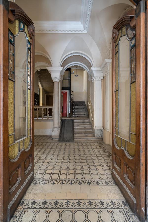 Studio Apollo Budapest Esterno foto